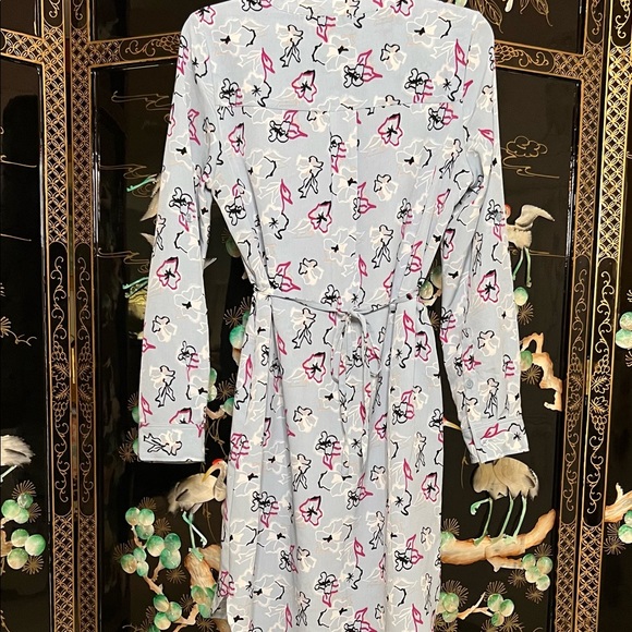 attention Abstract Floral Light Blue Shirt Dress with Pockets - Picture 6 of 7